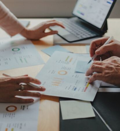 [Ebook] 2026 digital marketing trends & predictions for hotels and resorts