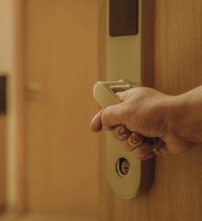 The importance of guest sentiment and reviews in driving local SEO success for hotels in the age of AI